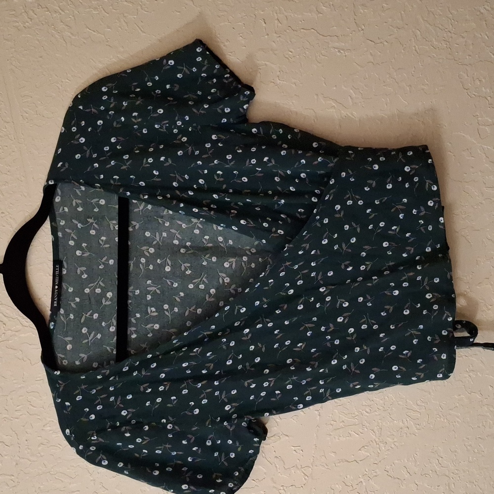 Brandy Melville wrap top size 2